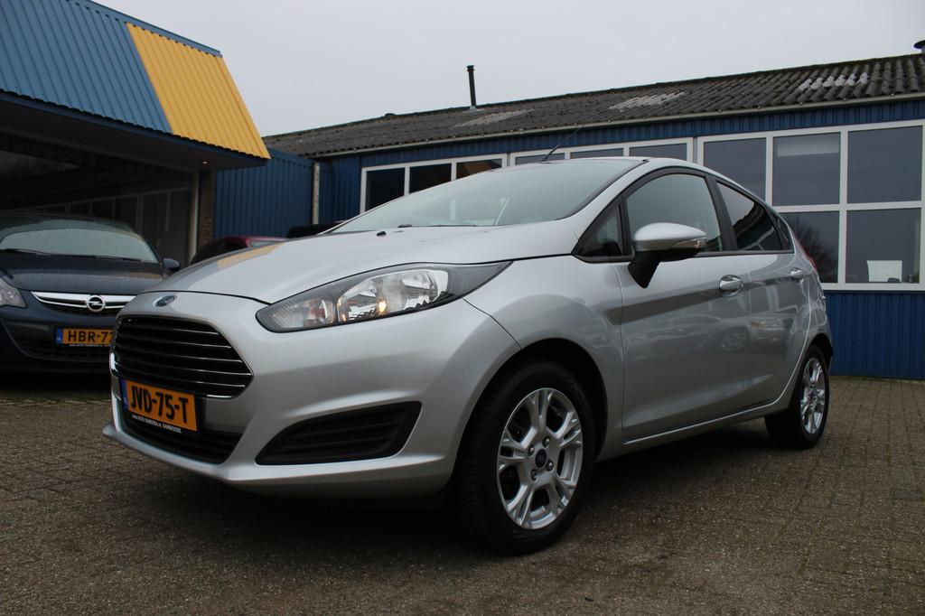 Ford Fiesta 1.2-16V "Titanium" LMV - Airco - 5 Deurs ! 82 Pk, Auto's, Euro 5, 82 pk, Bedrijf, Handgeschakeld