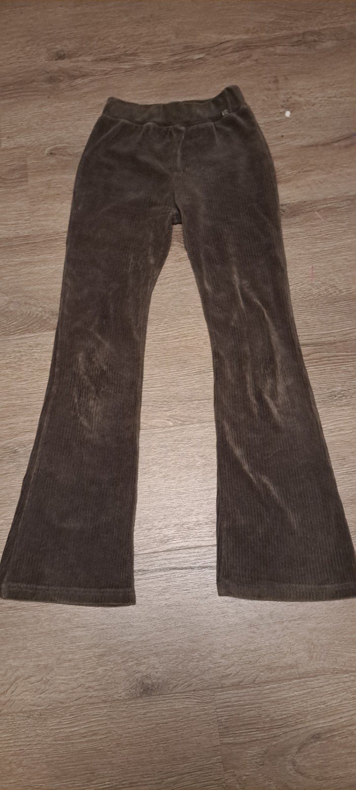 Leuke olijf groene broek zachte stof, Kleding | Dames, Broeken en Pantalons, Ophalen of Verzenden, Maat 34 (XS) of kleiner, Lang