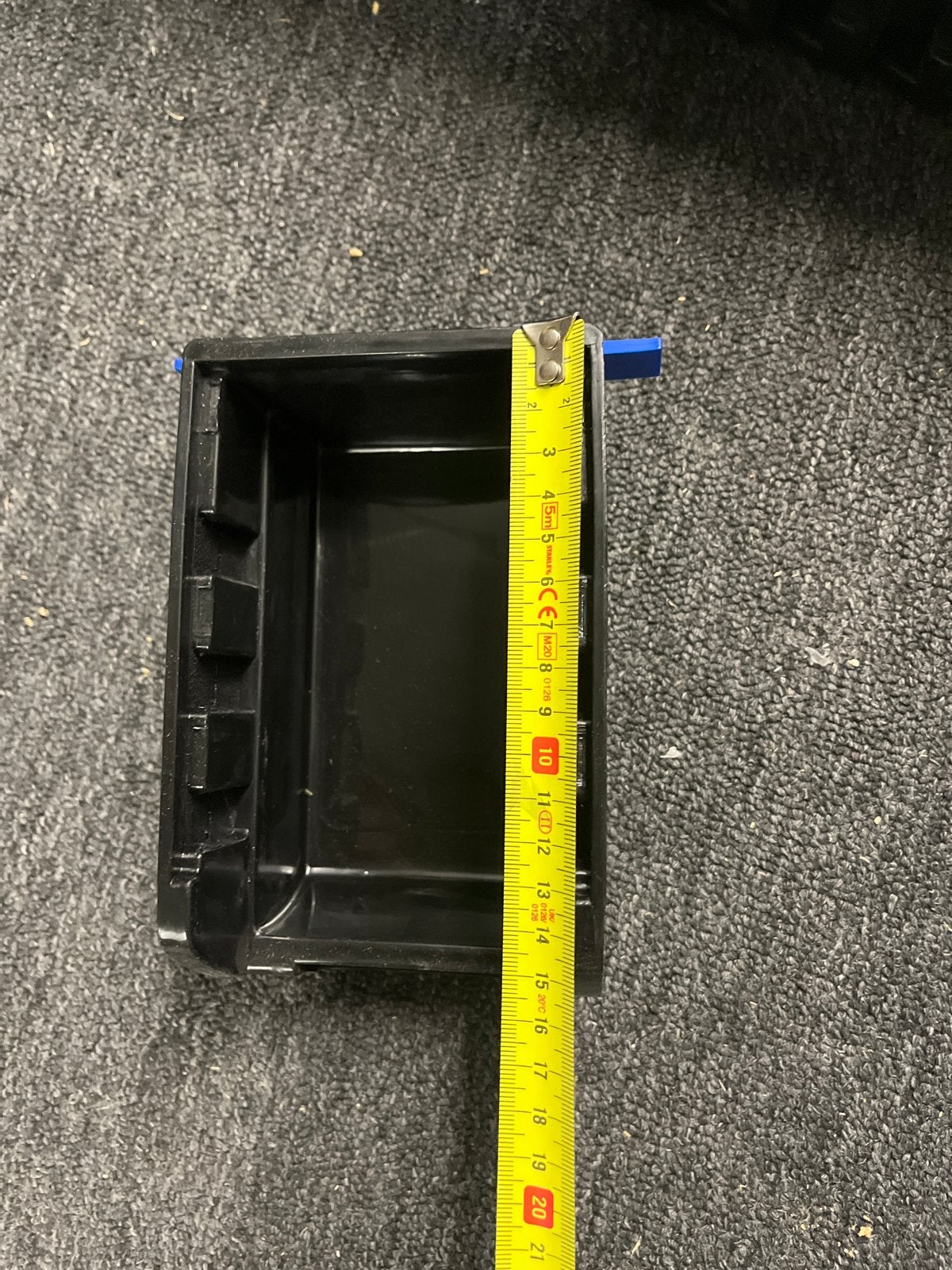14 Bakjes met 3D geprinte muurhouders (zwart), Ophalen of Verzenden, Gebruikt, Minder dan 70 cm