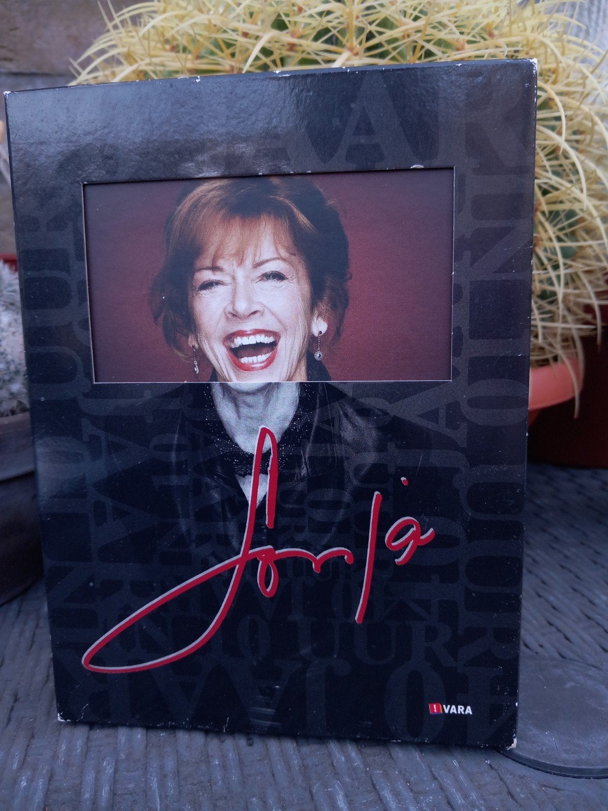 Sonja Barend DVD Box - 40 Jaar Sonja - 3 Discs, Gebruikt, Alle leeftijden, Nederlands, Inclusief boekje
