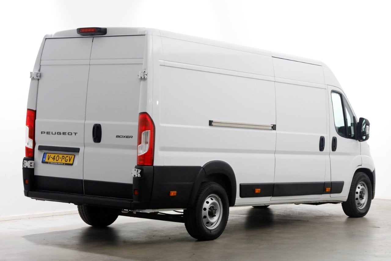 Peugeot Boxer 2.2 BlueHDi 180pk Automaat L4H2 LED/ACC/Navi/C, Auto's, Bestelauto's, Gebruikt, Euro 6, 4 cilinders, 179 pk