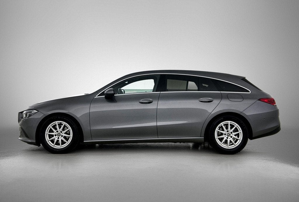 Mercedes-Benz CLA-klasse Shooting Brake 180 Business Solutio, Auto's, 136 pk, Gebruikt, 4 cilinders, Leder en Stof