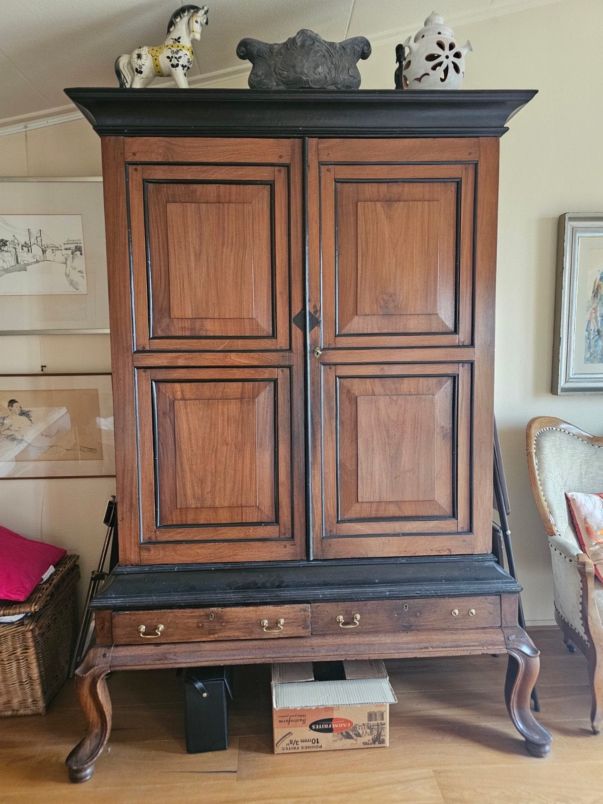 Koloniale kast, Antiek en Kunst, Ophalen