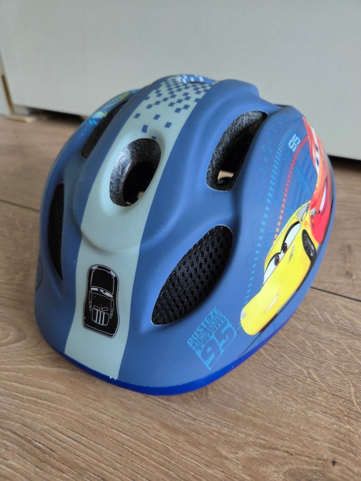 Cars Fietshelm Kinderhelm Maat M (50-56cm), Ophalen of Verzenden, Zo goed als nieuw, M, Cars