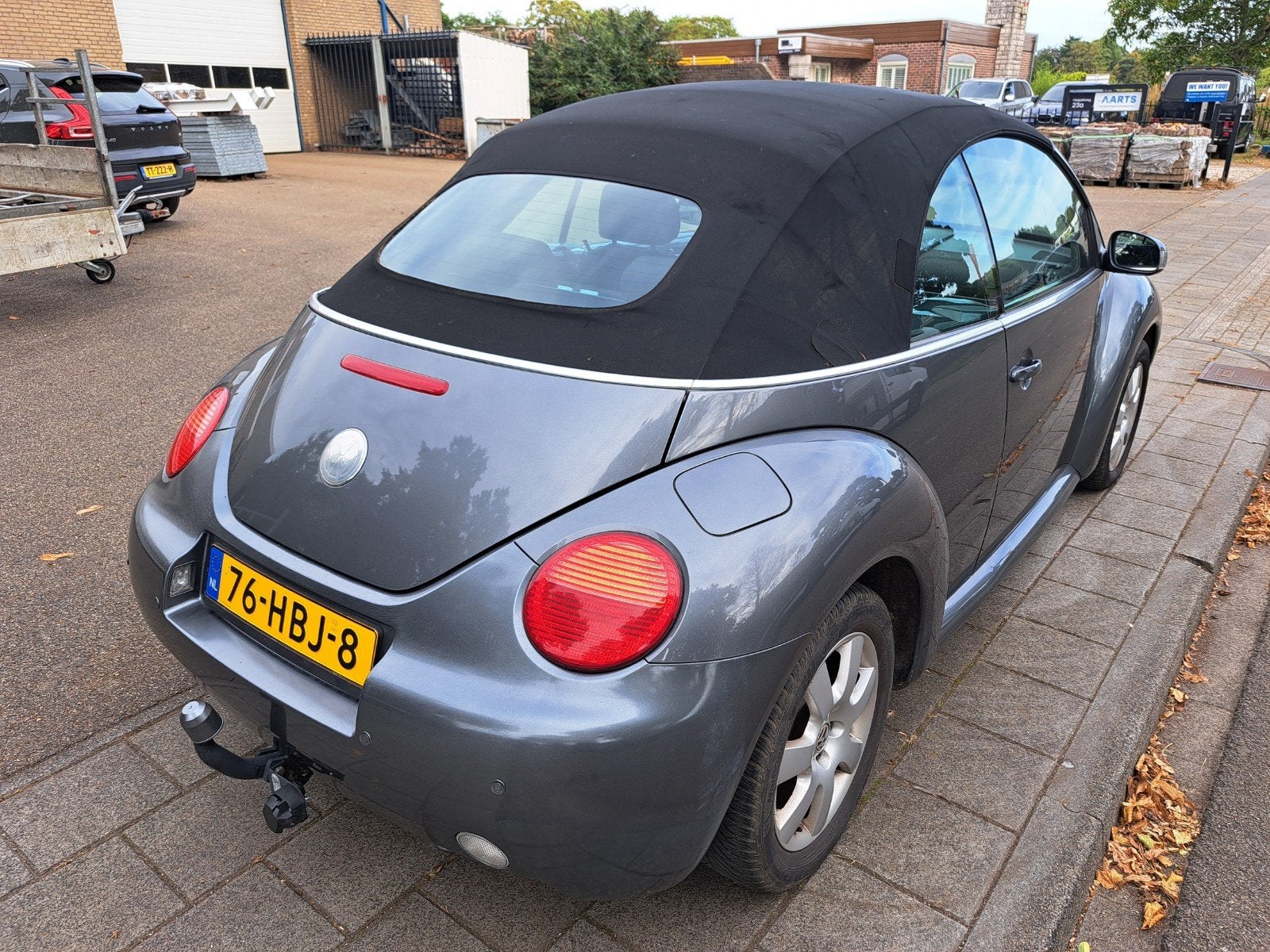 vw beetle cabriolet 1.6 16v airco,191.000km,youngtimer, Auto's, Cabriolet, ABS, Bedrijf, Handgeschakeld