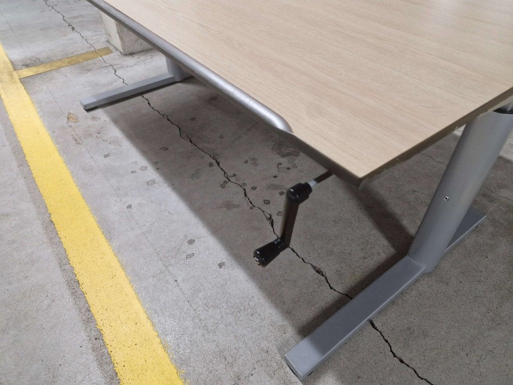 Gispen TM slinger bureau 160x80 met volkern HPL blad, Ophalen, Gispen, 160 cm, Parallelweg West 23 4104 AZ Culemborg
