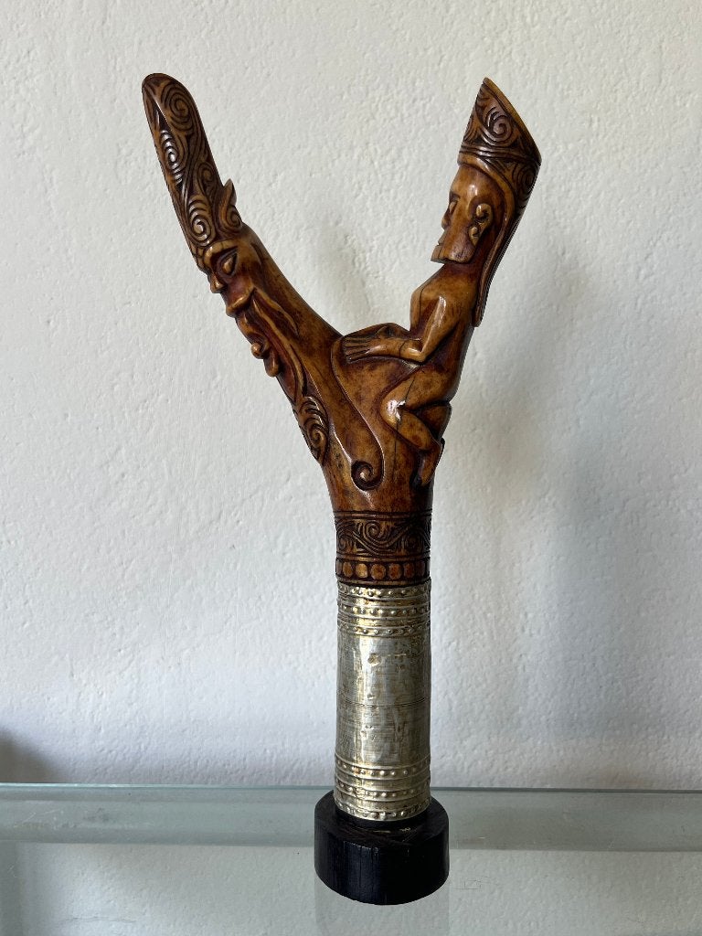 Antieke Dayak Kenyah Wandelstok Staf Borneo Indonesie, Ritueel object, Ophalen of Verzenden, 26 cm, Indonesië