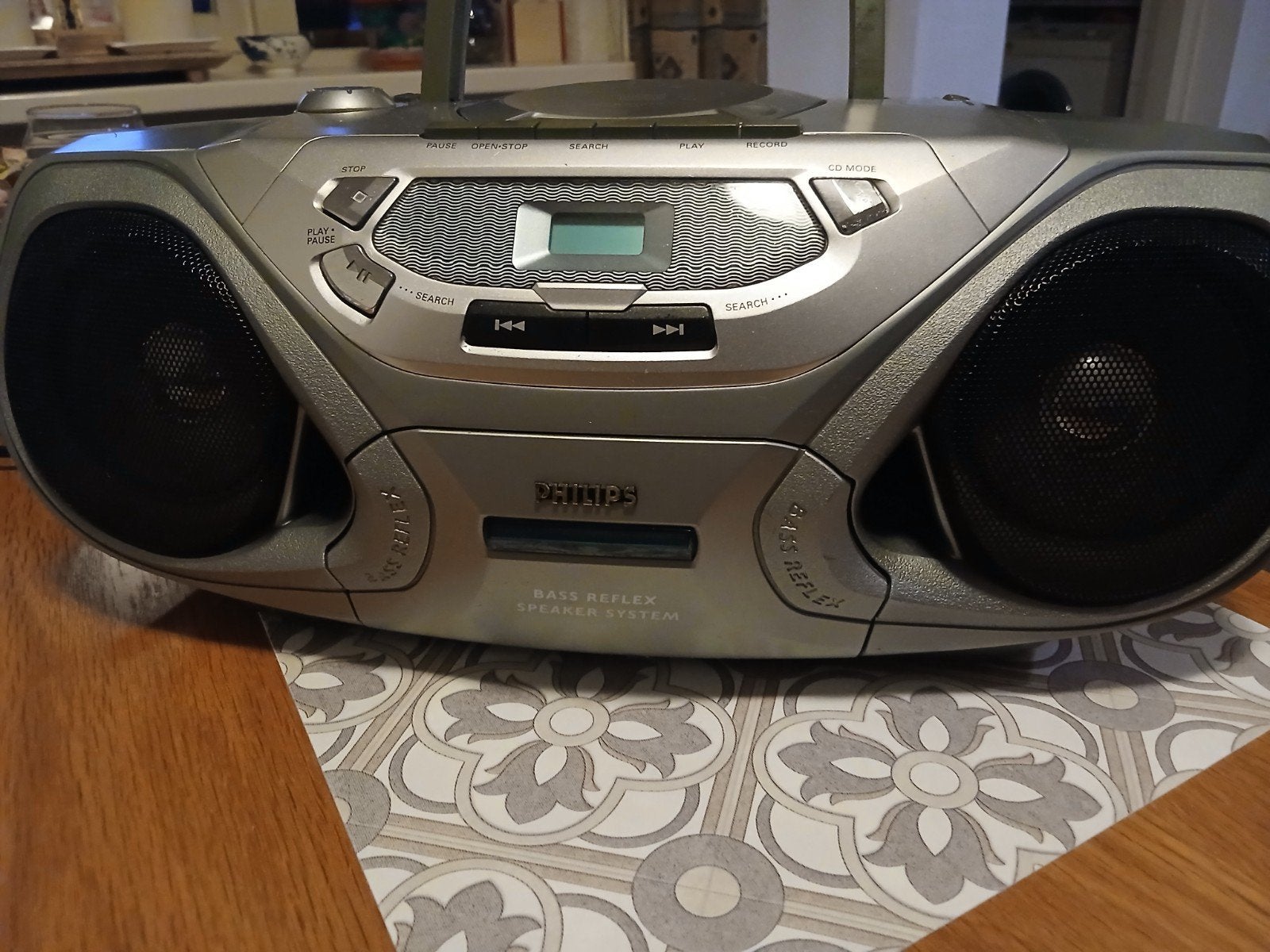 te koop Philips draagbare radio, cd speler., Ophalen, Zo goed als nieuw, Radio, Met cd-speler