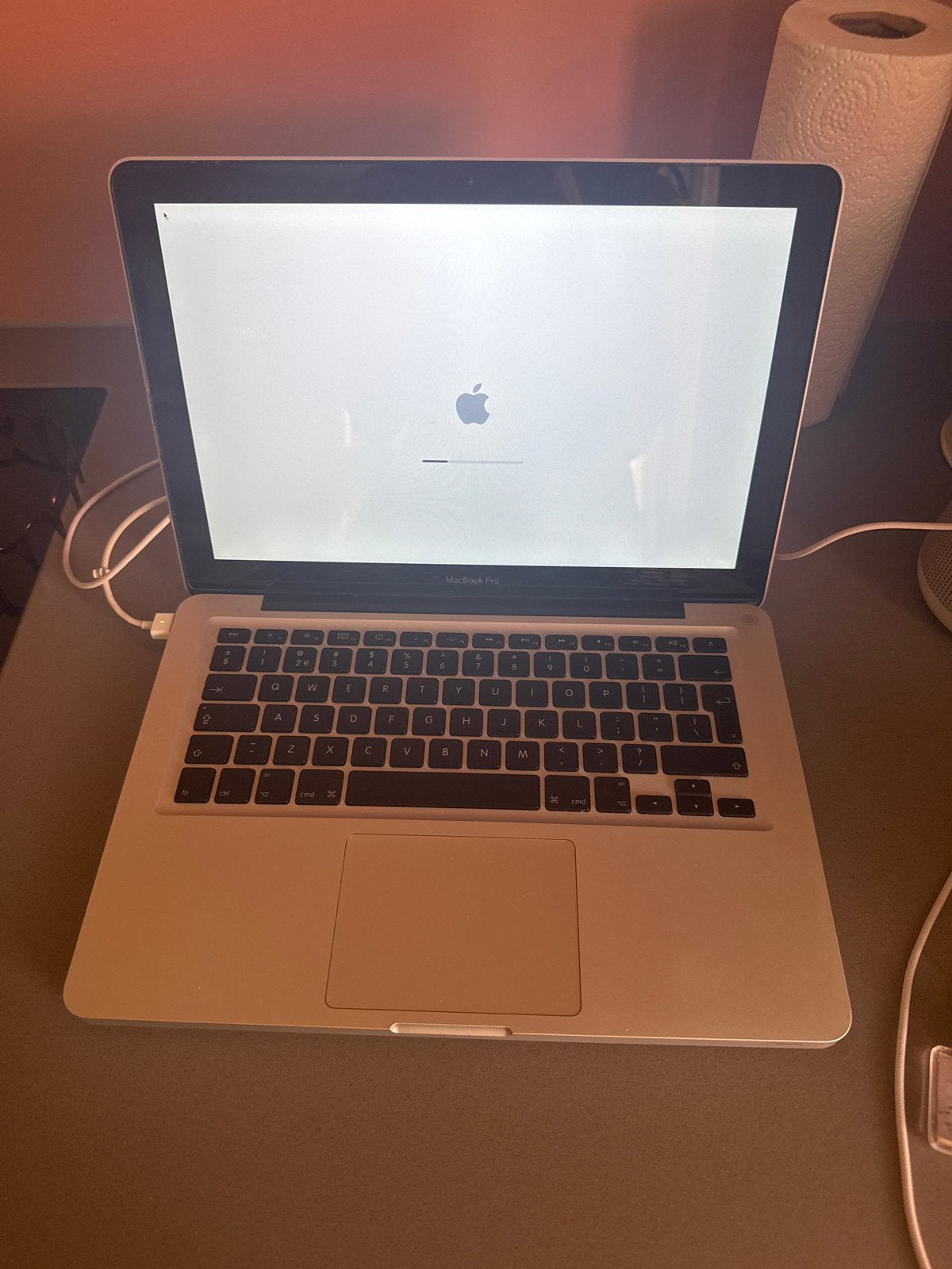 MacBook Pro 2009 - Klassieke Apple Laptop, Computers en Software, Apple Macbooks, MacBook Pro, Gebruikt, 256 GB, 2 tot 3 Ghz