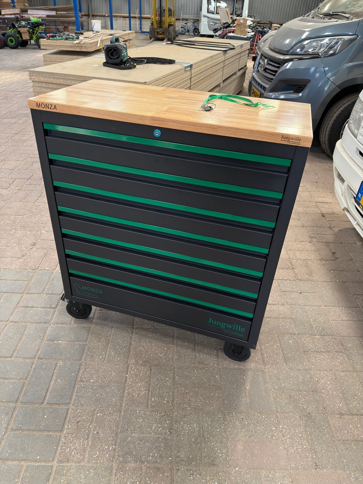 Jungwille Monza grote gevulde gereedschapswagen nieuw, Ophalen, Nieuw