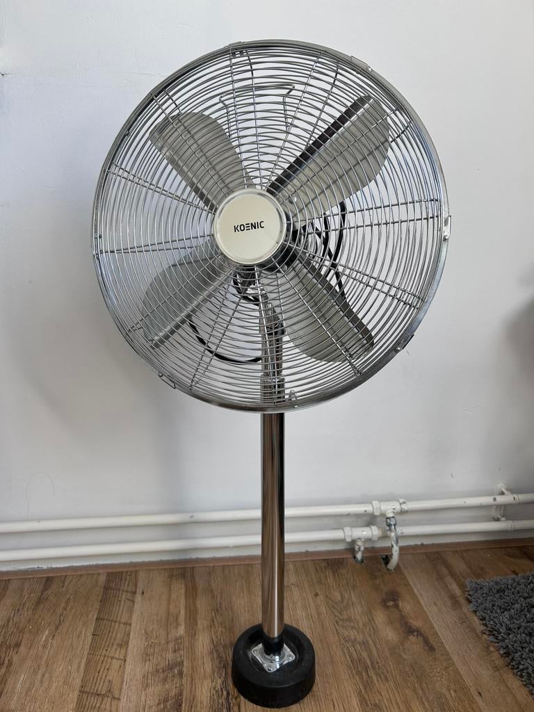 KOENIC standing fan, Witgoed en Apparatuur, Ventilatoren, Gebruikt, Torenventilator, Ophalen