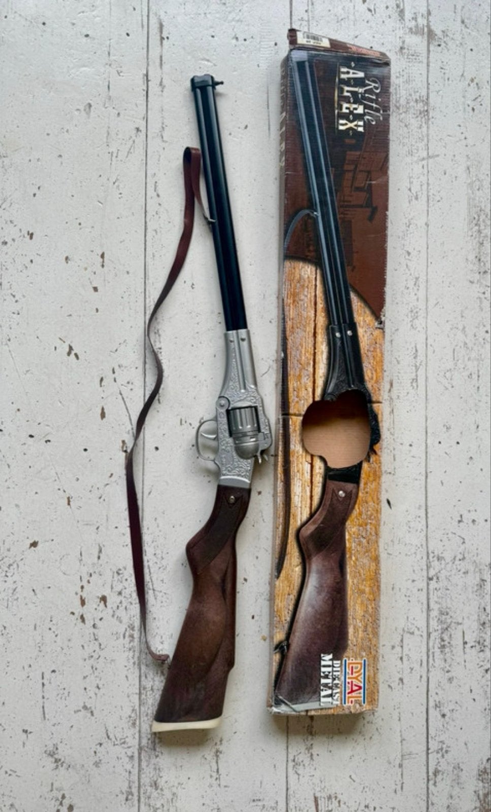 Alex Rifle Speelgoedgeweer ( klappertjes) met Doos metaal, Ophalen of Verzenden, Nieuw, Jongen of Meisje
