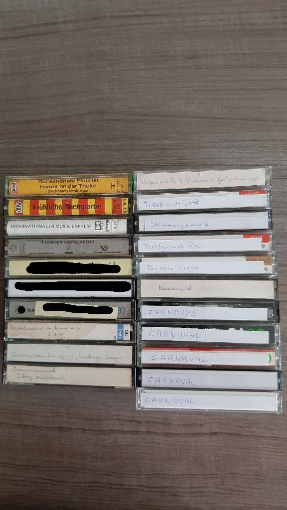 Cassettebandjes carnaval en sfeer, Ophalen of Verzenden, Zo goed als nieuw, Overige genres, 2 t/m 25 bandjes