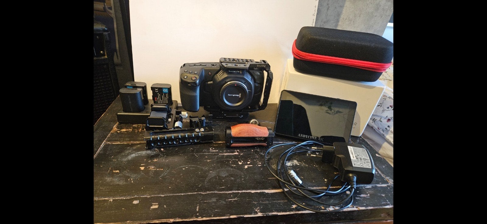 BMPCC4K met SmallRig cage, monitor en accessoires, Audio, Tv en Foto, Videocamera's Digitaal, Ophalen of Verzenden