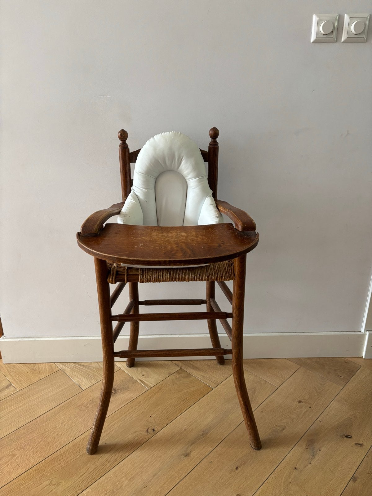 Vintage houten kinderstoel met rieten zitting, Ophalen of Verzenden, Gebruikt, Overige typen