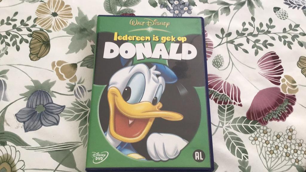 Iedereen is gek op Donald, Ophalen of Verzenden, Zo goed als nieuw, 6 tot 9 jaar