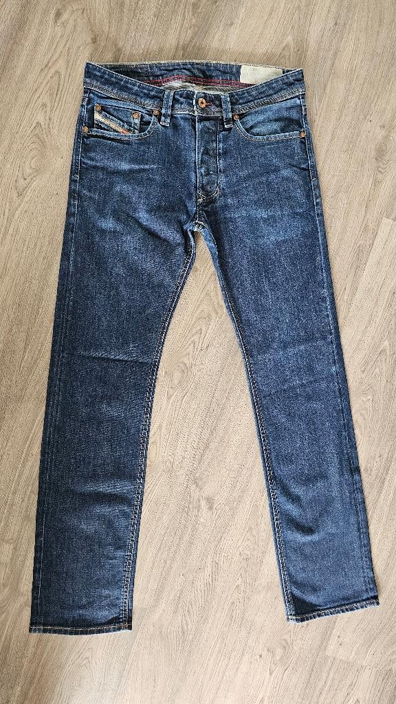 Diesel LARKEE W30 L32 = 30x32 - regular straight - #D3442, Diesel, Blauw, Diesel, W32 (confectie 46) of kleiner