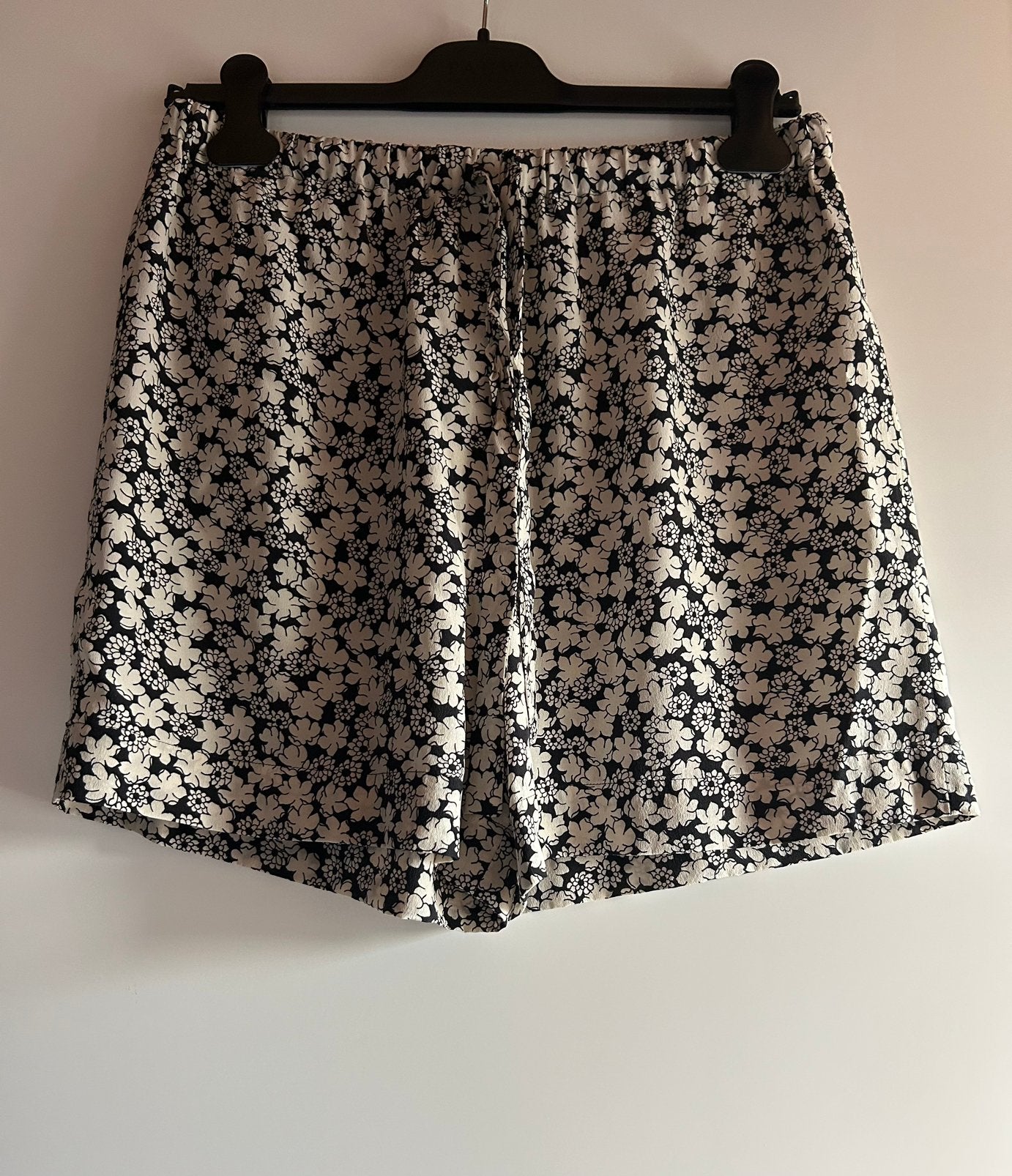 Aspesi super leuk zijden short zwart/wit it 44 by Pauw, Maat 38/40 (M), Kort, Zwart, Ophalen of Verzenden