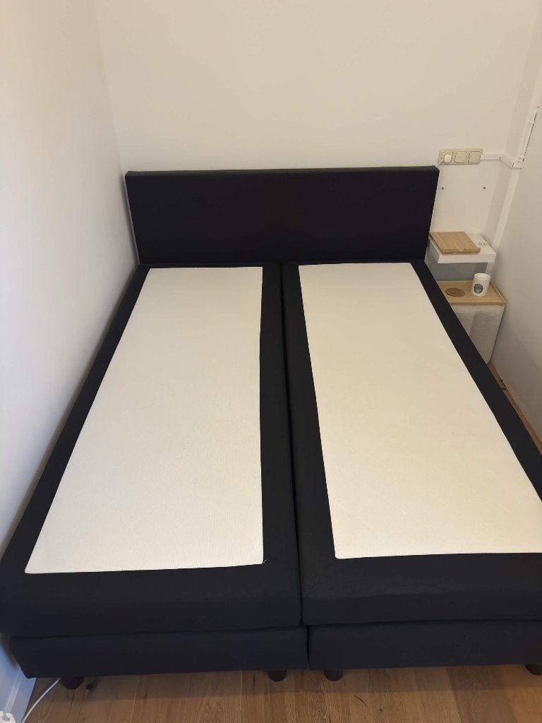 Foto 3 van Boxspring bed 160x200 zwart
