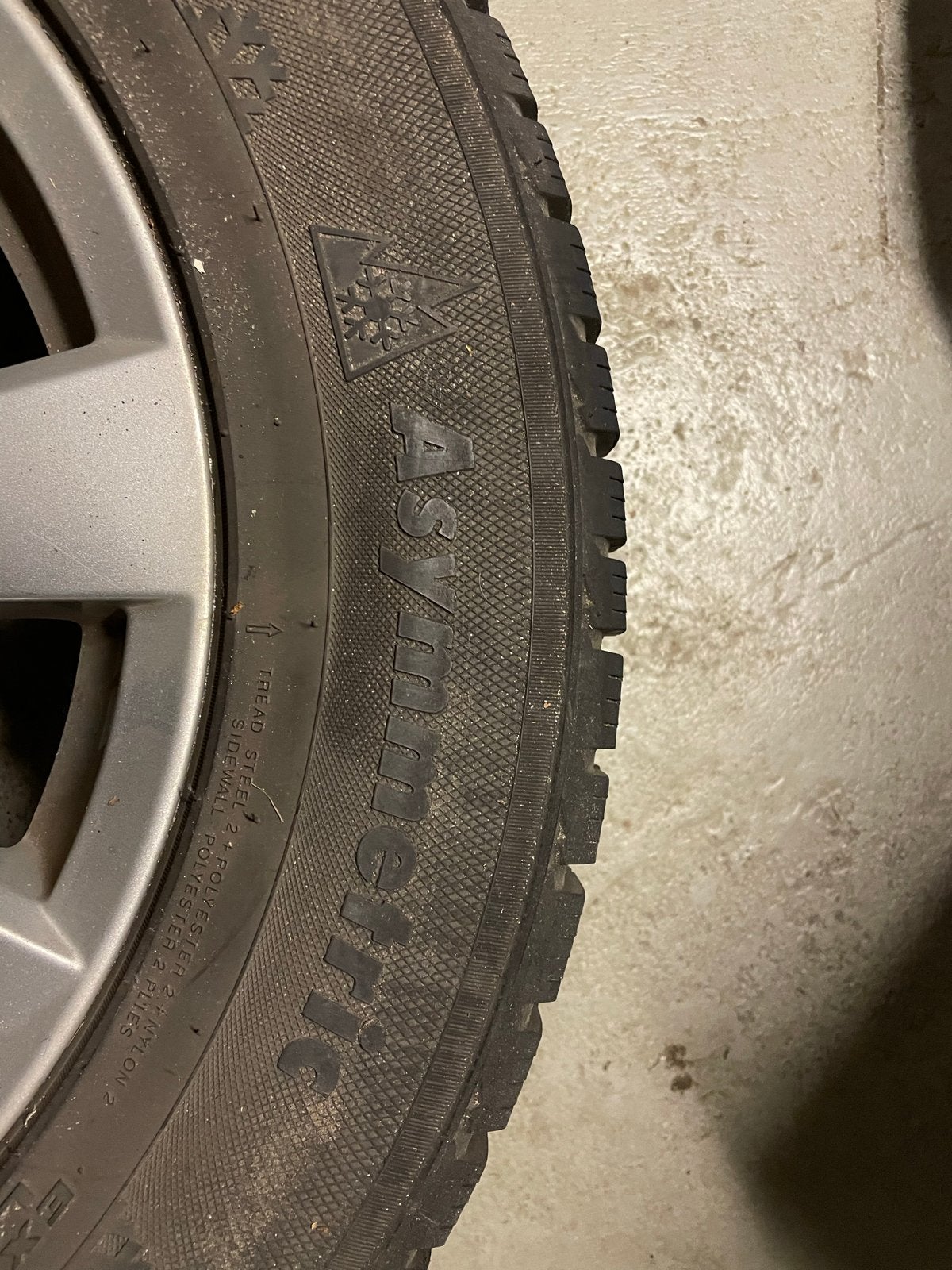 Kumho Winterbanden met Velgen 225/55R17, Auto-onderdelen, Ophalen, Gebruikt, Banden en Velgen, 17 inch