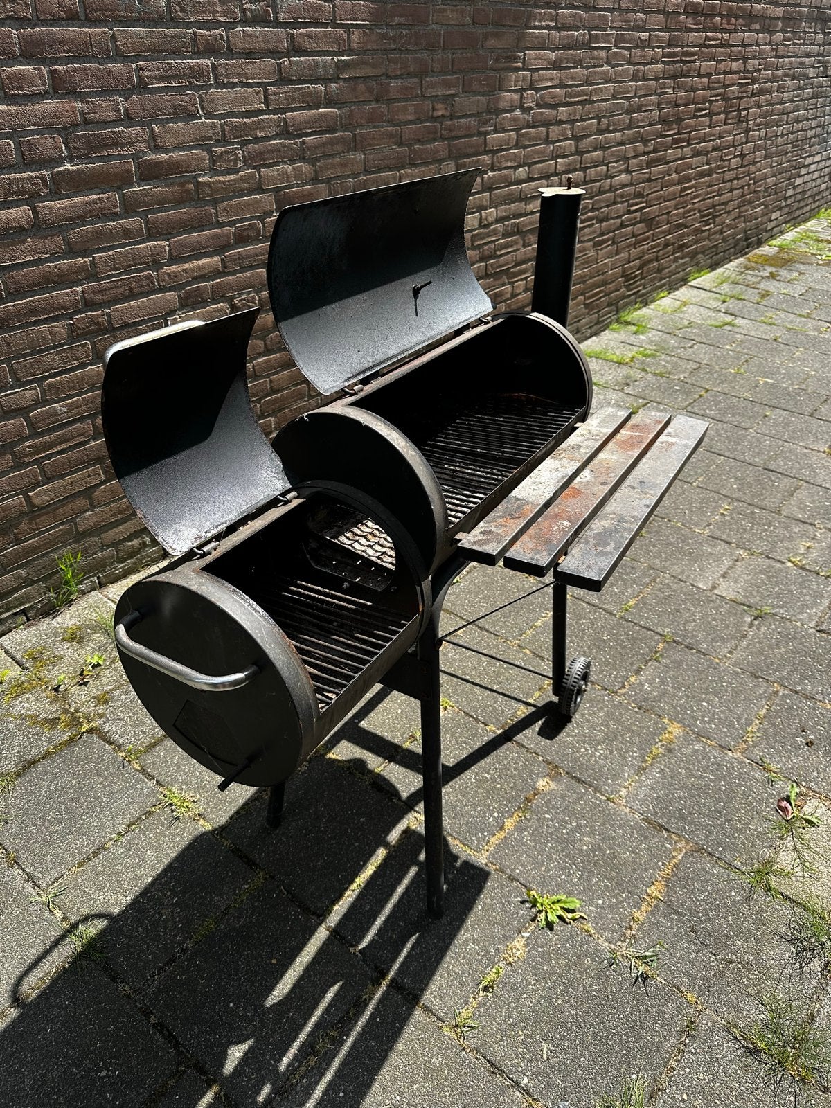 Gebruikte houtskool smoker barbecue met thermometer, Ophalen, Gebruikt