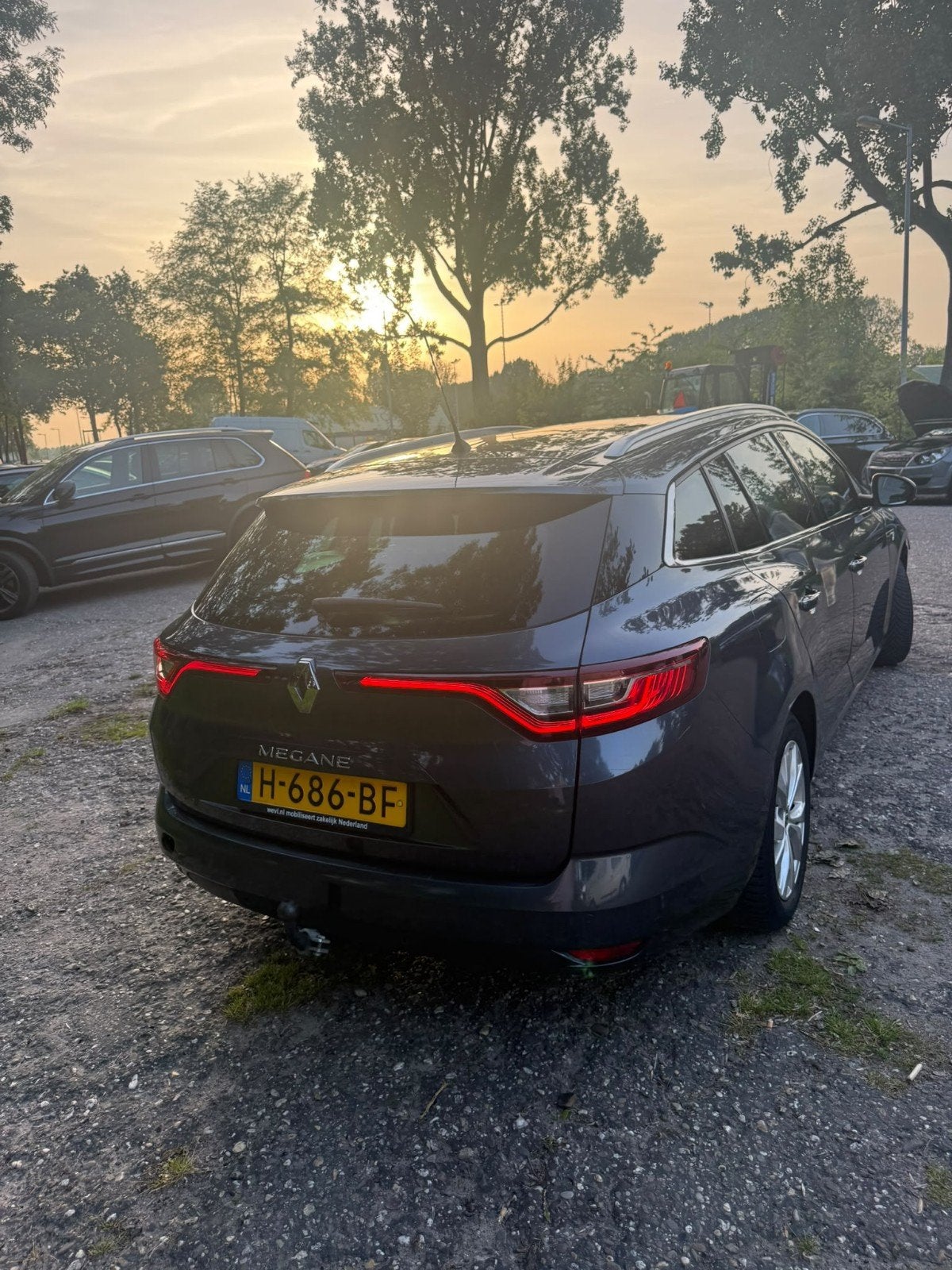 Foto 4 van Renault Mégane 1.3 Energy TCe 115pk 2020 Grijs