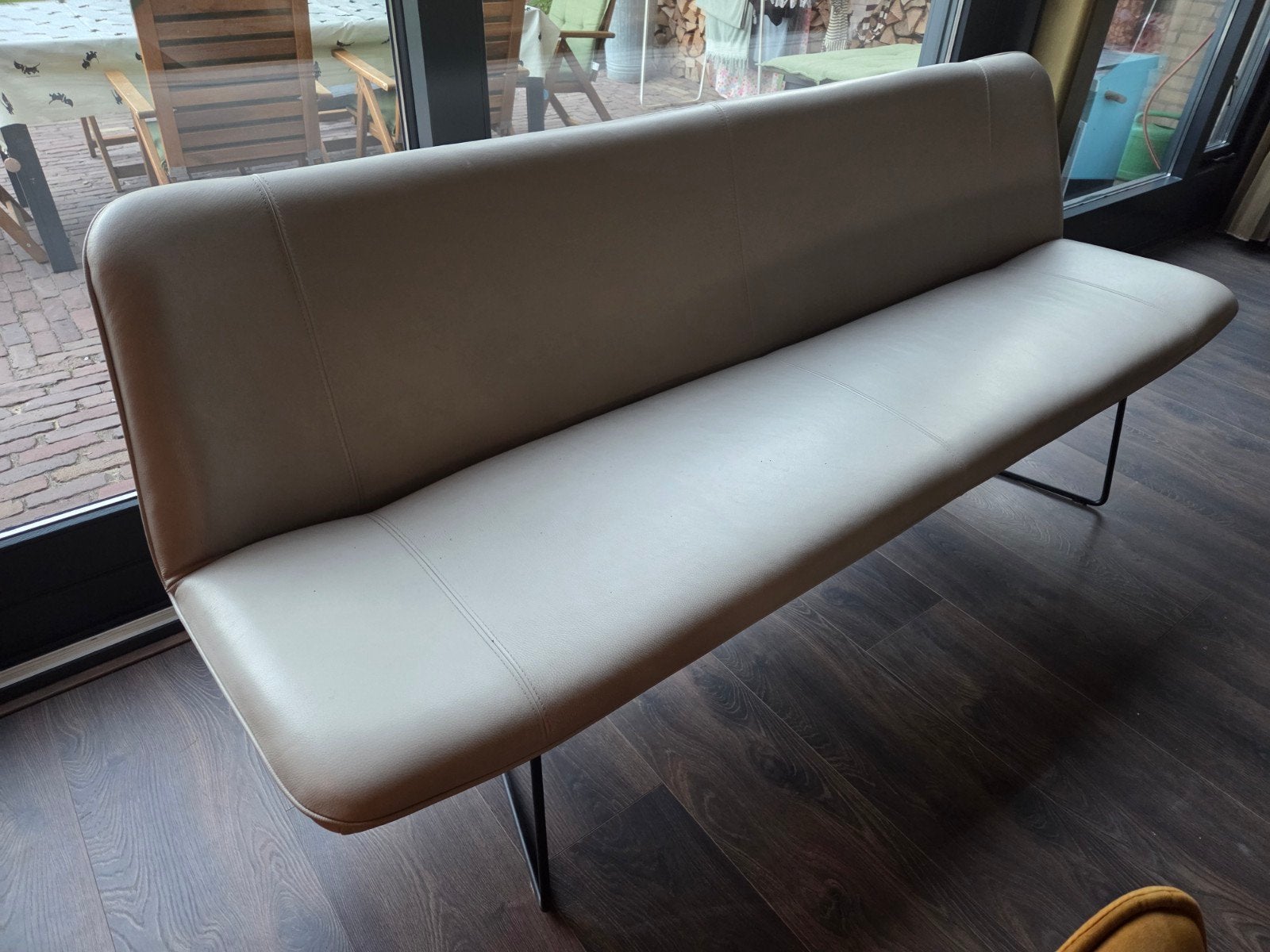 Elegante eetbank - Beige leer, Ophalen, Zo goed als nieuw, Leer, Modern, minimalistisch