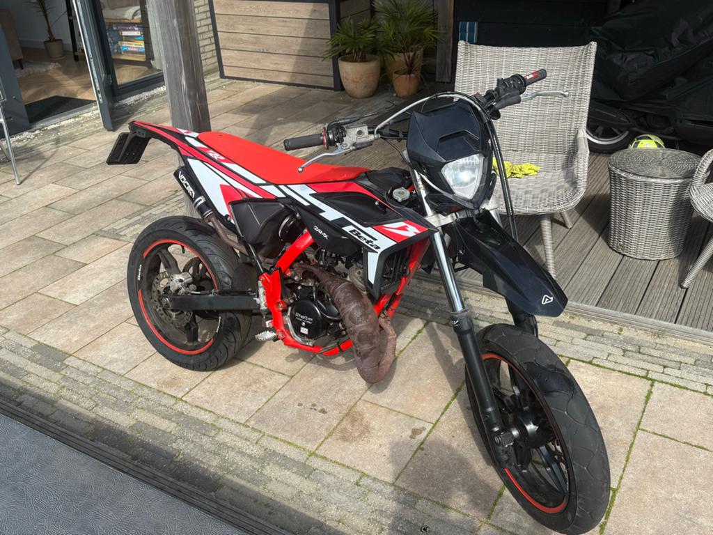 Beta RR 50 Sport - Maart 2023 - Dealer onderhouden, Fietsen en Brommers, Brommers | Overige merken, Ophalen, Zo goed als nieuw