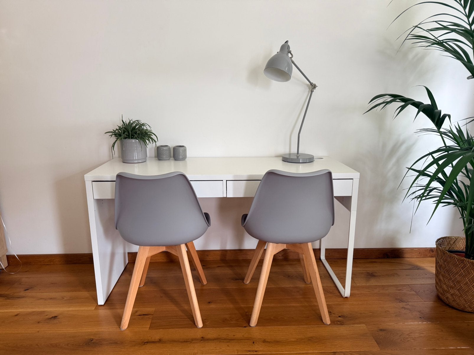 IKEA MICKE bureau – wit – 142 x 50 cm, Ophalen, Hout, 142 cm, Zo goed als nieuw