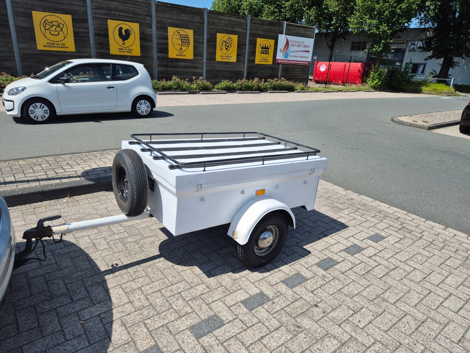 Saris Aanhanger ARBA met nieuwe banden en vers in de verf, Auto diversen, Ophalen, Zo goed als nieuw