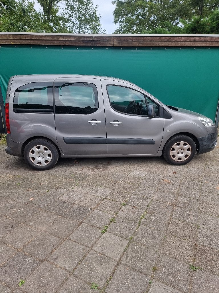 Peugeot partner 1.6  bj 2010, Voorwielaandrijving, 40 €/maand, Blauw, Origineel Nederlands