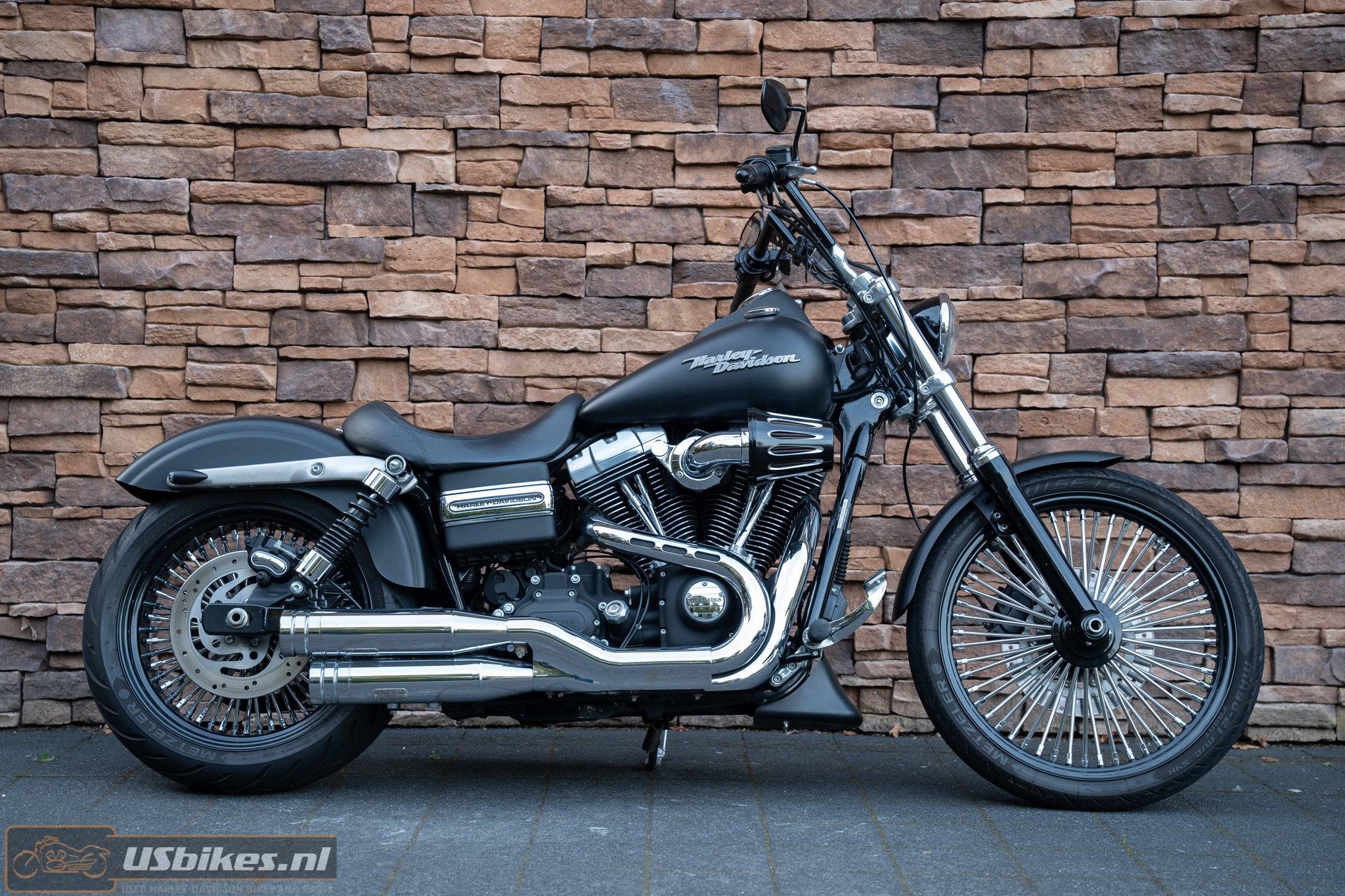 Harley-Davidson FXDB Dyna Street Bob Jekill & Hyde, Motoren, Motoren | Harley-Davidson, Info@harley-davidson.com, Chopper, Bedrijf