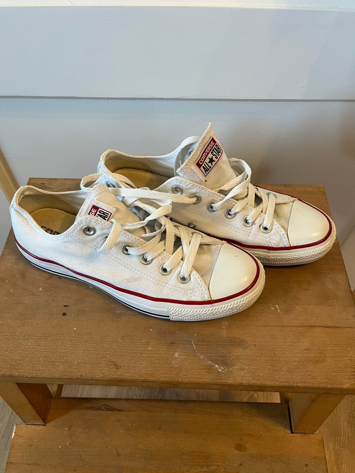 Converse Allstars wit canvas, Ophalen of Verzenden, Zo goed als nieuw, Wit, Sneakers of Gympen