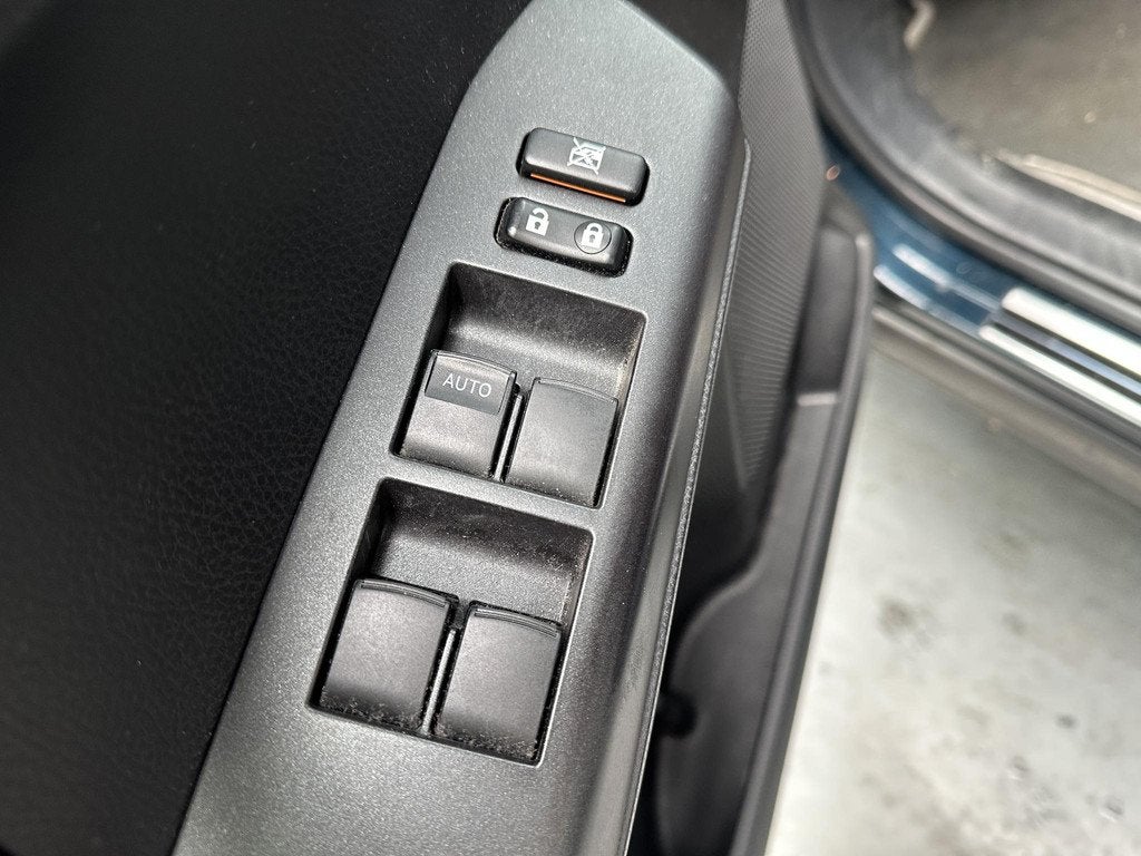 Toyota RAV4 2.5 Hybrid Black Edition, Auto's, Gebruikt, Euro 6, Zwart, Hybride Elektrisch/Benzine