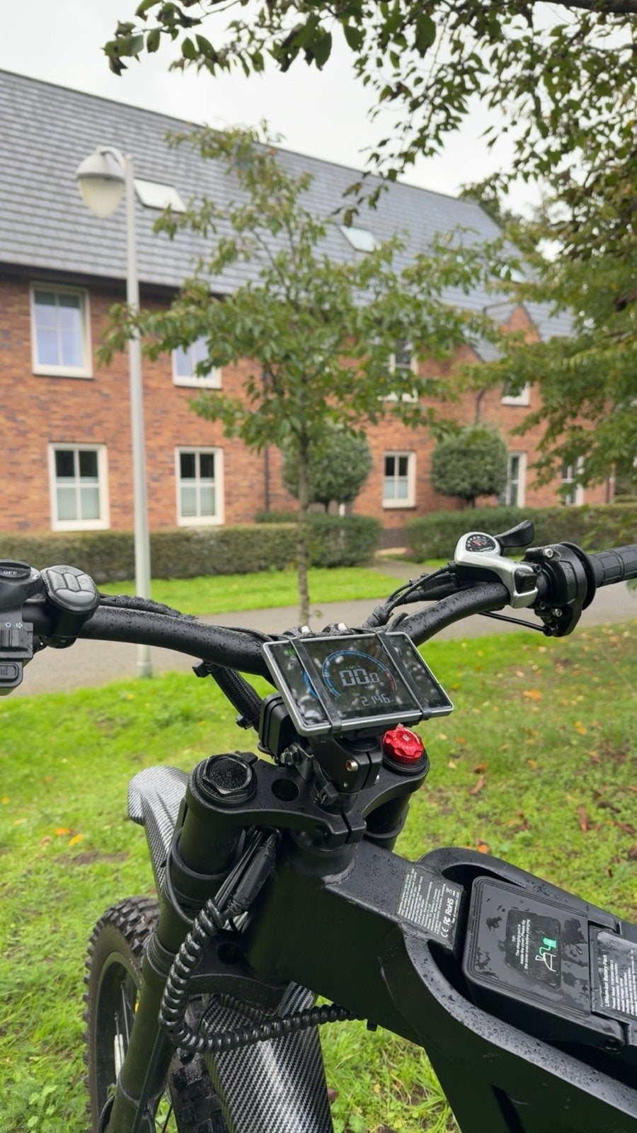 Gt2000 met Surron gashendel en trapondersteuning, Ophalen of Verzenden, Zo goed als nieuw, Remmen