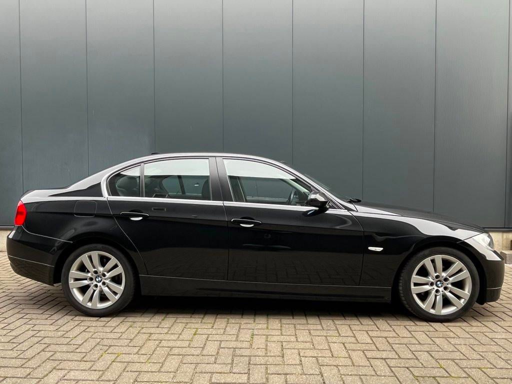 BMW 3-serie 325i Dynamic Executive, Automaat, 745 kg, Achterwielaandrijving, Gebruikt