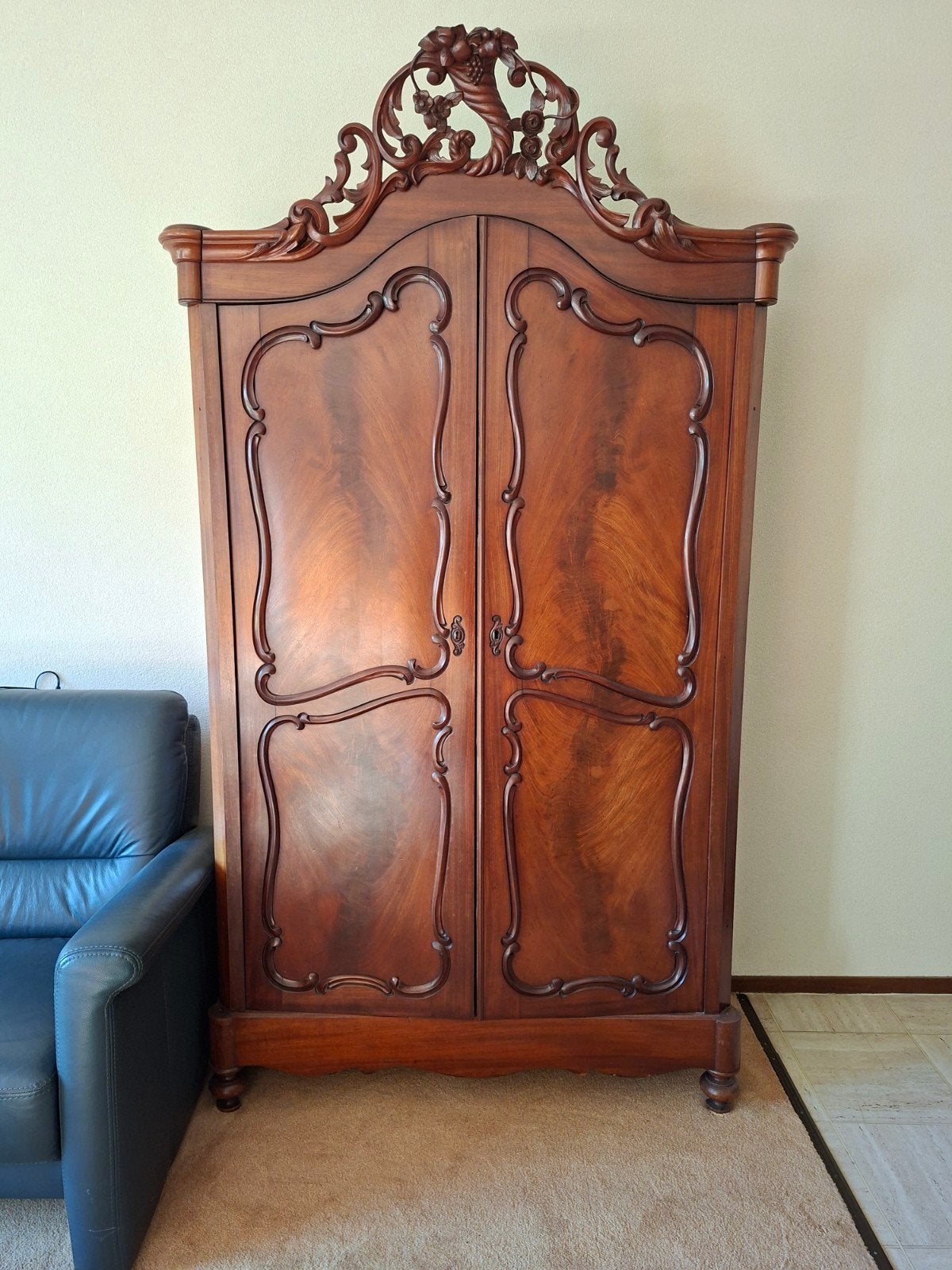 Antieke mahoniehouten Biedermeier kuifkast, Antiek en Kunst, Ophalen