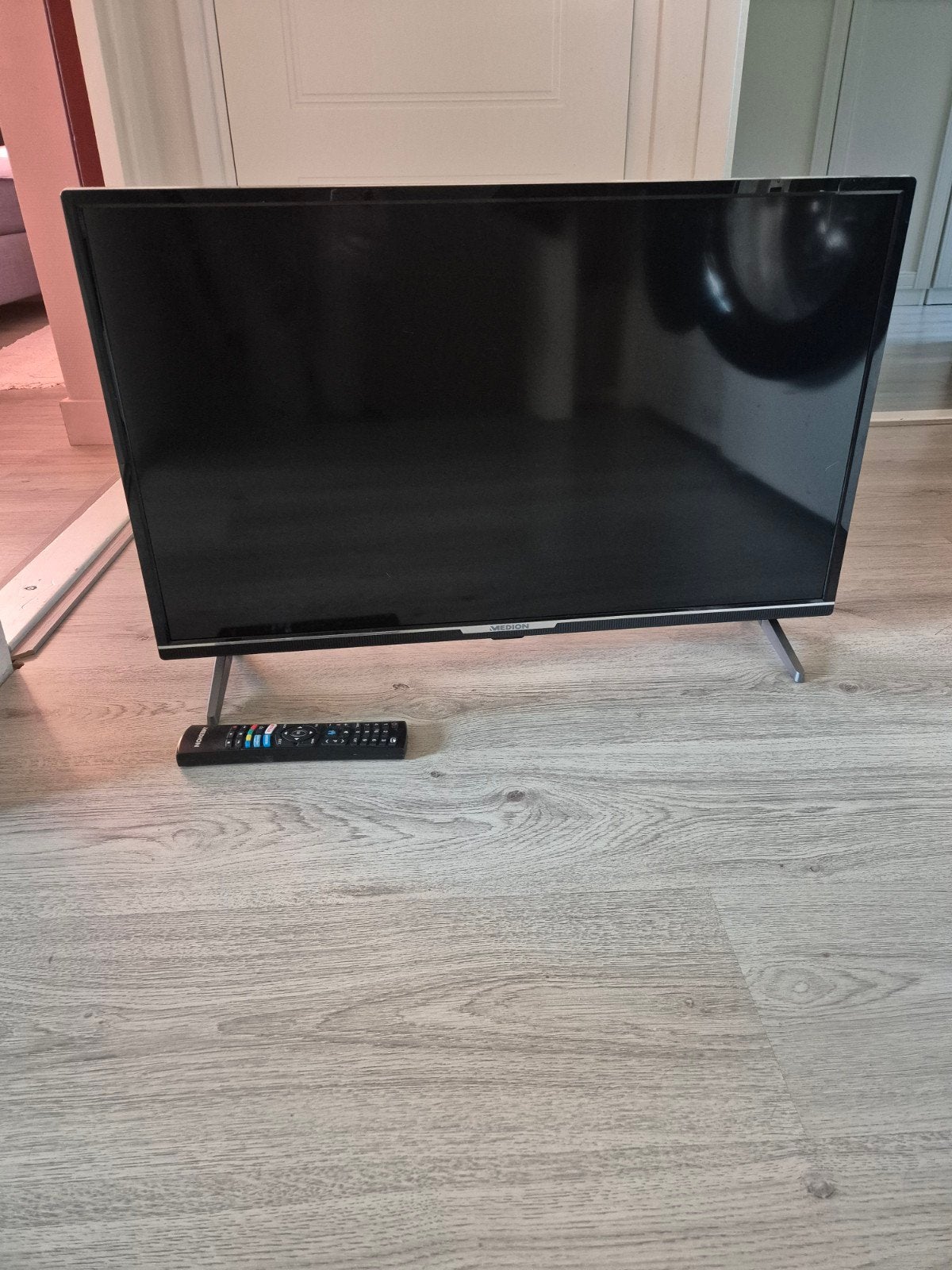 Medion TV 32 inch - In goede staat, 50 Hz, 80 tot 100 cm, Zo goed als nieuw, Ophalen