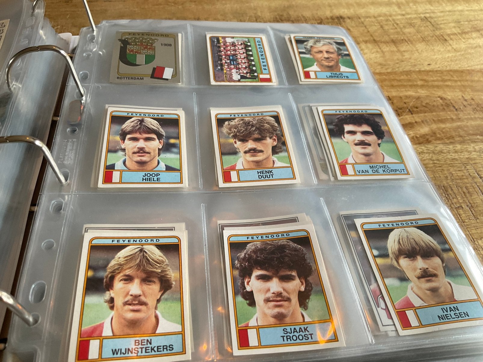 Panini Feyenoord 1984 complete set met gullit, Ophalen of Verzenden, Zo goed als nieuw, Feyenoord, Poster, Plaatje of Sticker
