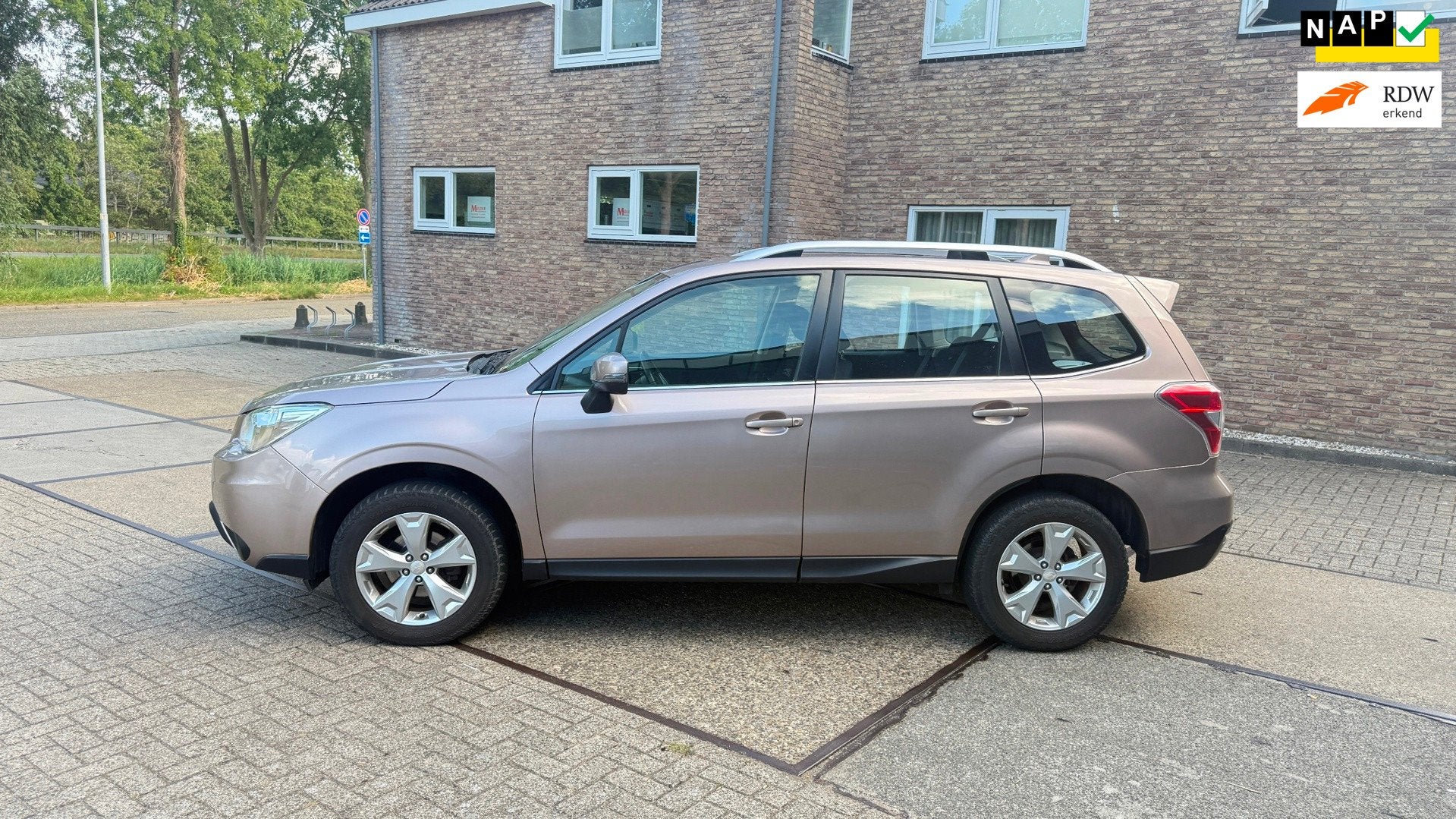 Subaru Forester 2.0 Comfort ((( automaat / navi / 4x4 ))), Automaat, 15 km/l, Euro 6, 4 cilinders