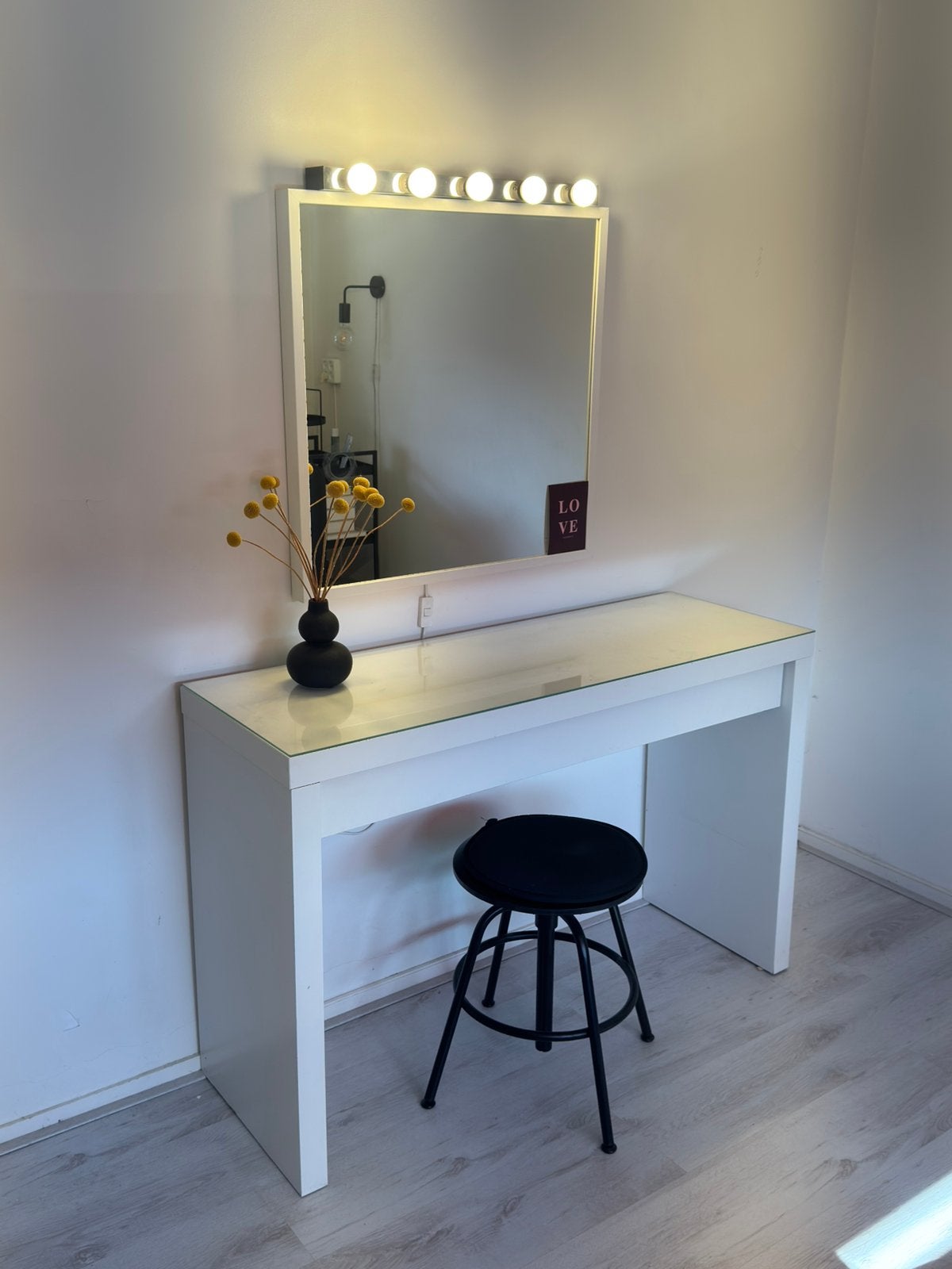 IKEA set: Malm kaptafel, Musik lamp, Nissedal spiegel, Ophalen, Gebruikt, 100 tot 150 cm, Minder dan 100 cm