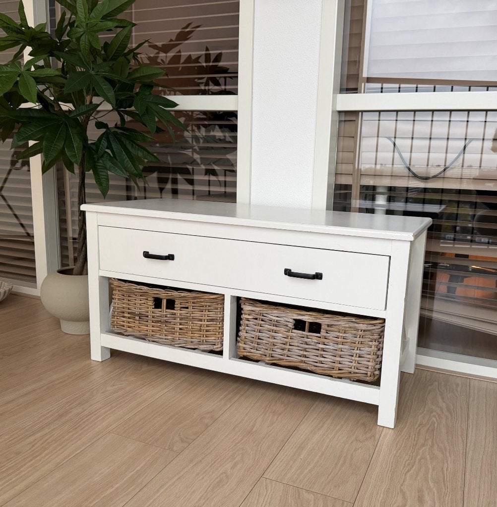 White Console Table / Sideboard with Wicker Baskets, Huis en Inrichting, Ophalen, Gebruikt, 50 tot 100 cm, Minder dan 100 cm