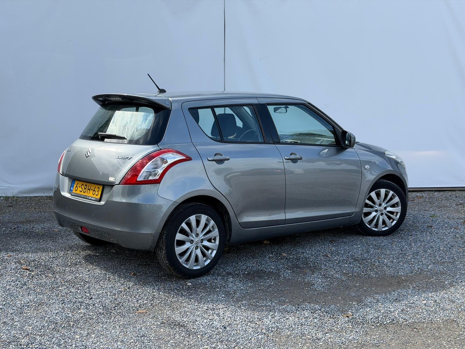 Suzuki Swift 1.2 Bandit EASSS // Stoelverwarming // Cruise /, Auto's, Voorwielaandrijving, Stof, Gebruikt, 4 cilinders