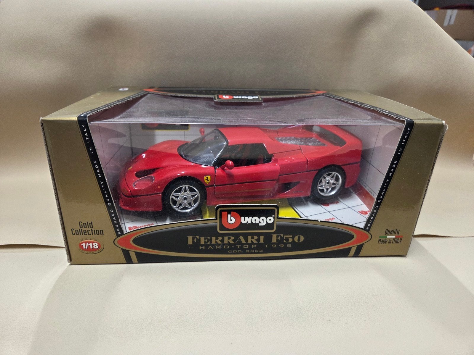 Burago Ferrari F50 Hard-Top 1995 - Schaalmodel 1:18, Ophalen of Verzenden, Zo goed als nieuw, Auto, Bburago