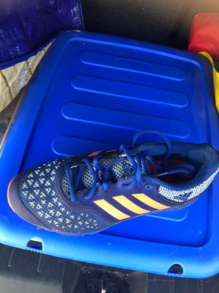 Hockey schoen dames, Ophalen, Zo goed als nieuw, Schoenen
