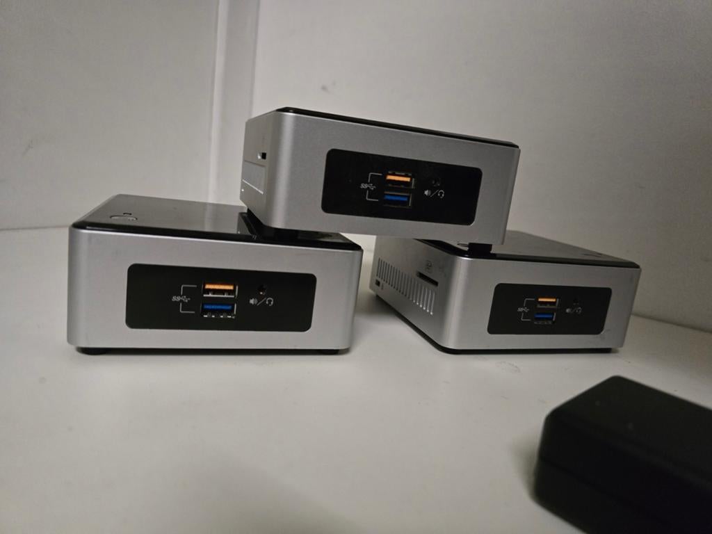 Intel nuc ( NUC5RGYHR ) meerdere nucs beschikbaar - actiepri, Ophalen of Verzenden