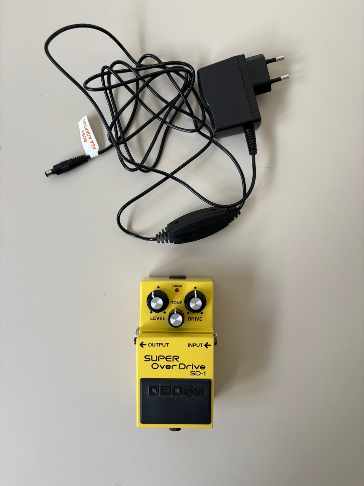 Boss SD-1 (Super Overdrive) inclusief BOSS 9V adapter, Ophalen of Verzenden, Gebruikt, Distortion, Overdrive of Fuzz