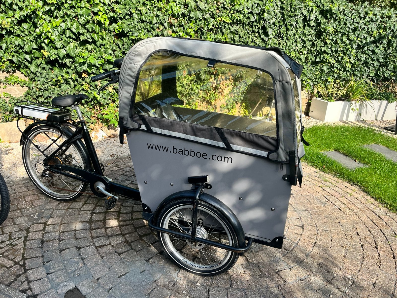 Babboe Big bakfiets met werk, 4 kinderen of meer, Gebruikt, Velgrem, Elektrisch