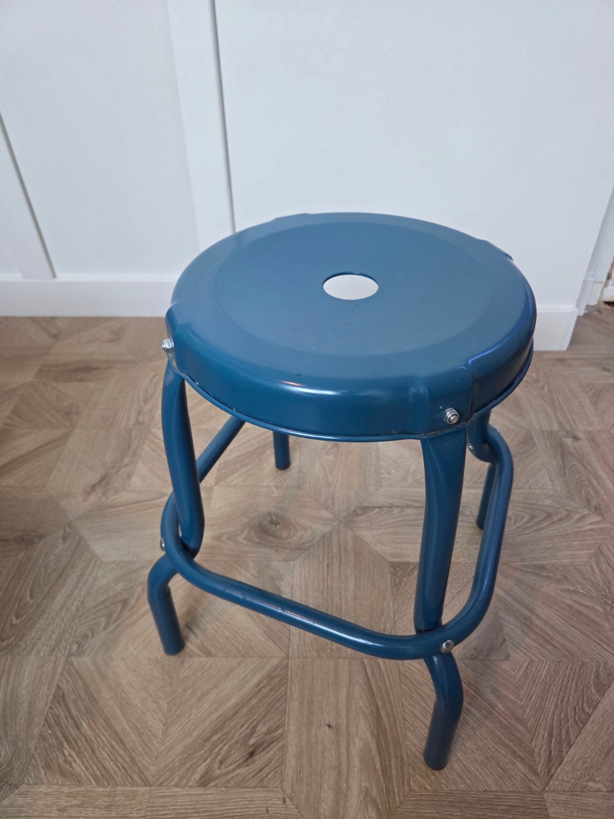 krukje blauw, Huis en Inrichting, Krukjes, Ophalen, Gebruikt, IJzer