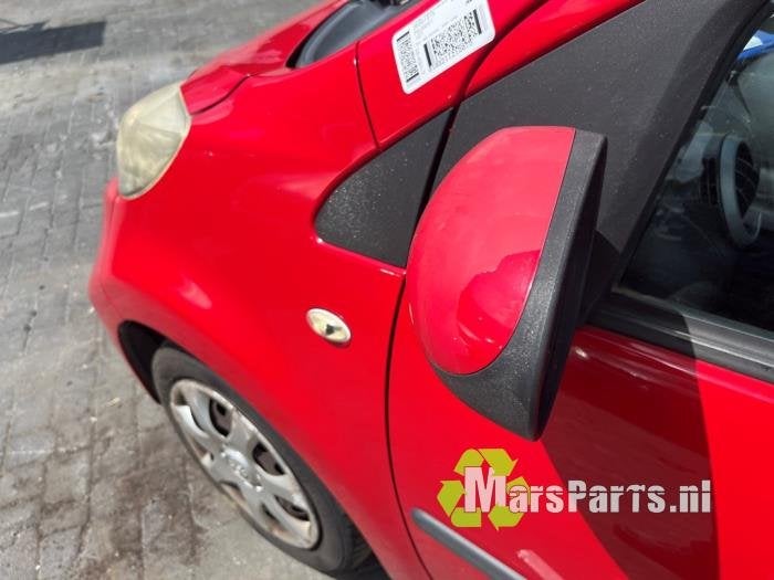 Buitenspiegel links van een Peugeot 107, Gebruikt, -, -, Ophalen of Verzenden